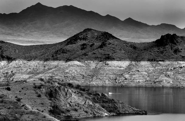 The impact of a severe drought can be seen in the Lake Mead. (Luis Sinco/Los Angeles Times/TNS)